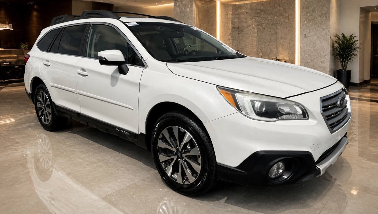 Used 2016 Subaru Outback 3.6R Limited AWD/4WD image 1
