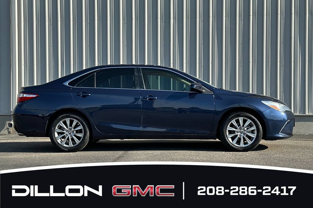 Used 2015 Toyota Camry XLE FWD image 3