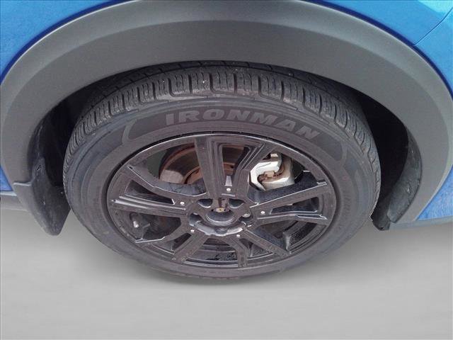 Used 2023 Nissan Kicks SR w/ SR Premium Package FWD image 10