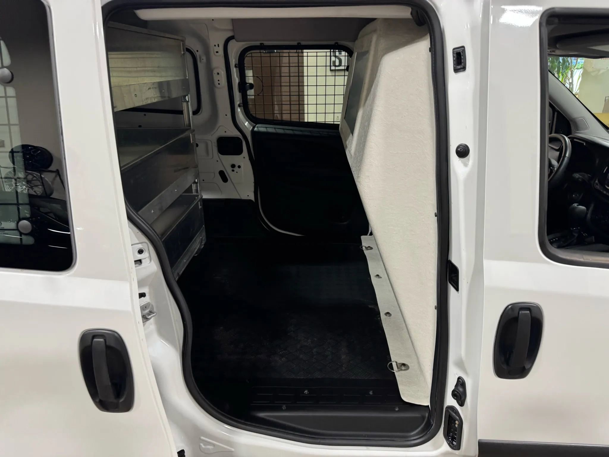 Used 2021 RAM ProMaster City Tradesman SLT w/ Window Group 05 image 33