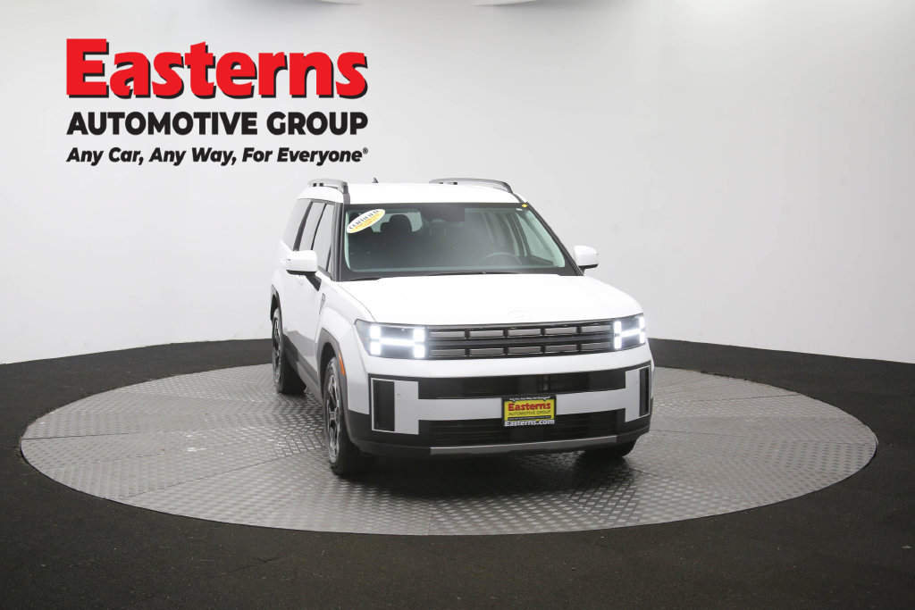Used 2025 Hyundai Santa Fe SEL FWD image 54