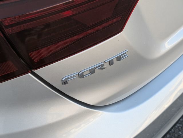 Used 2019 Kia Forte LXS image 14