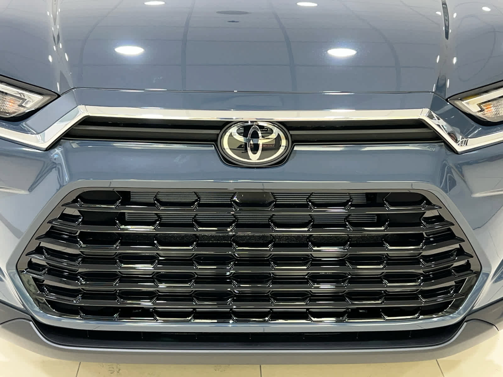 New 2026 Toyota Grand Highlander XLE image 4