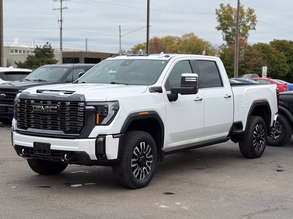 Used 2024 GMC Sierra 3500 Denali Ultimate w/ LPO, GMC Protection Package AWD/4WD image 34