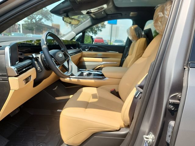 New 2026 Cadillac Escalade IQL Sport 2 w/ LPO, ONYX Package AWD/4WD image 9