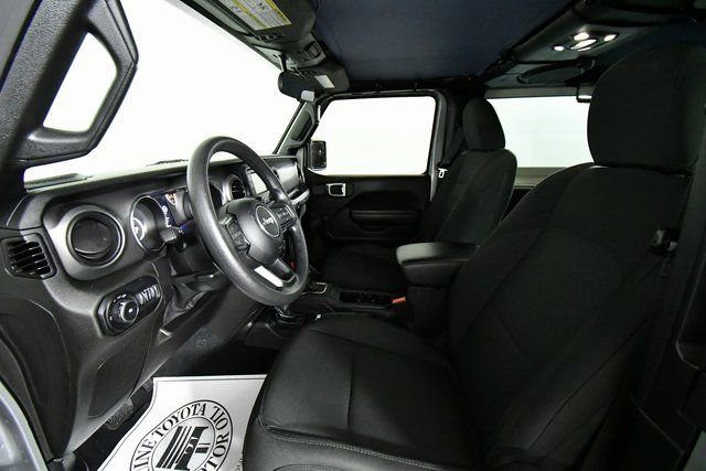 Used 2021 Jeep Wrangler Sport image 5