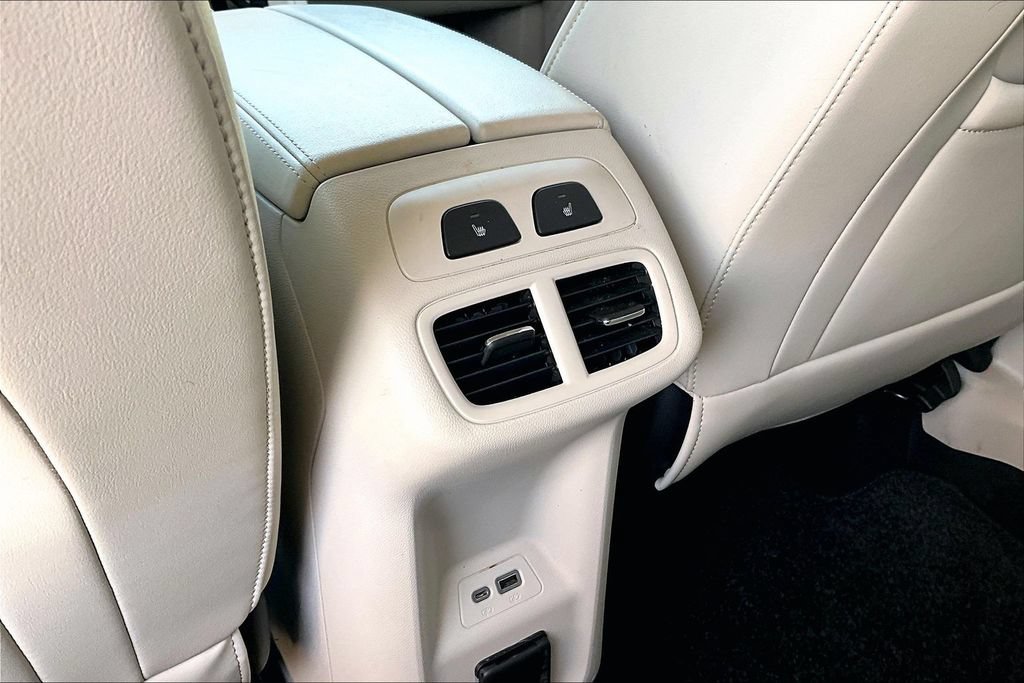 Used 2023 Buick Envision Avenir FWD image 24