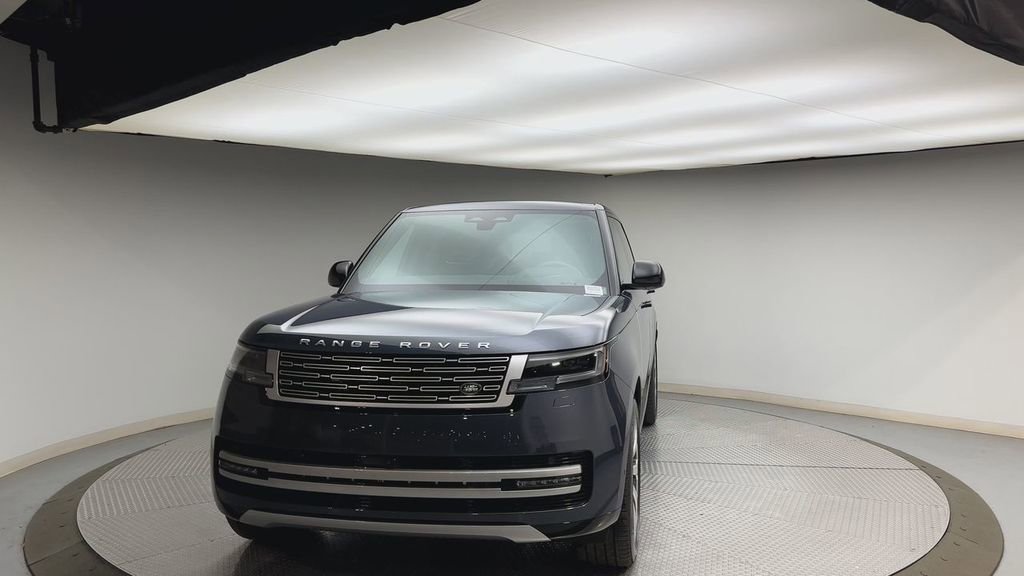 New 2026 Land Rover Range Rover Long Wheelbase Autobiography image 7
