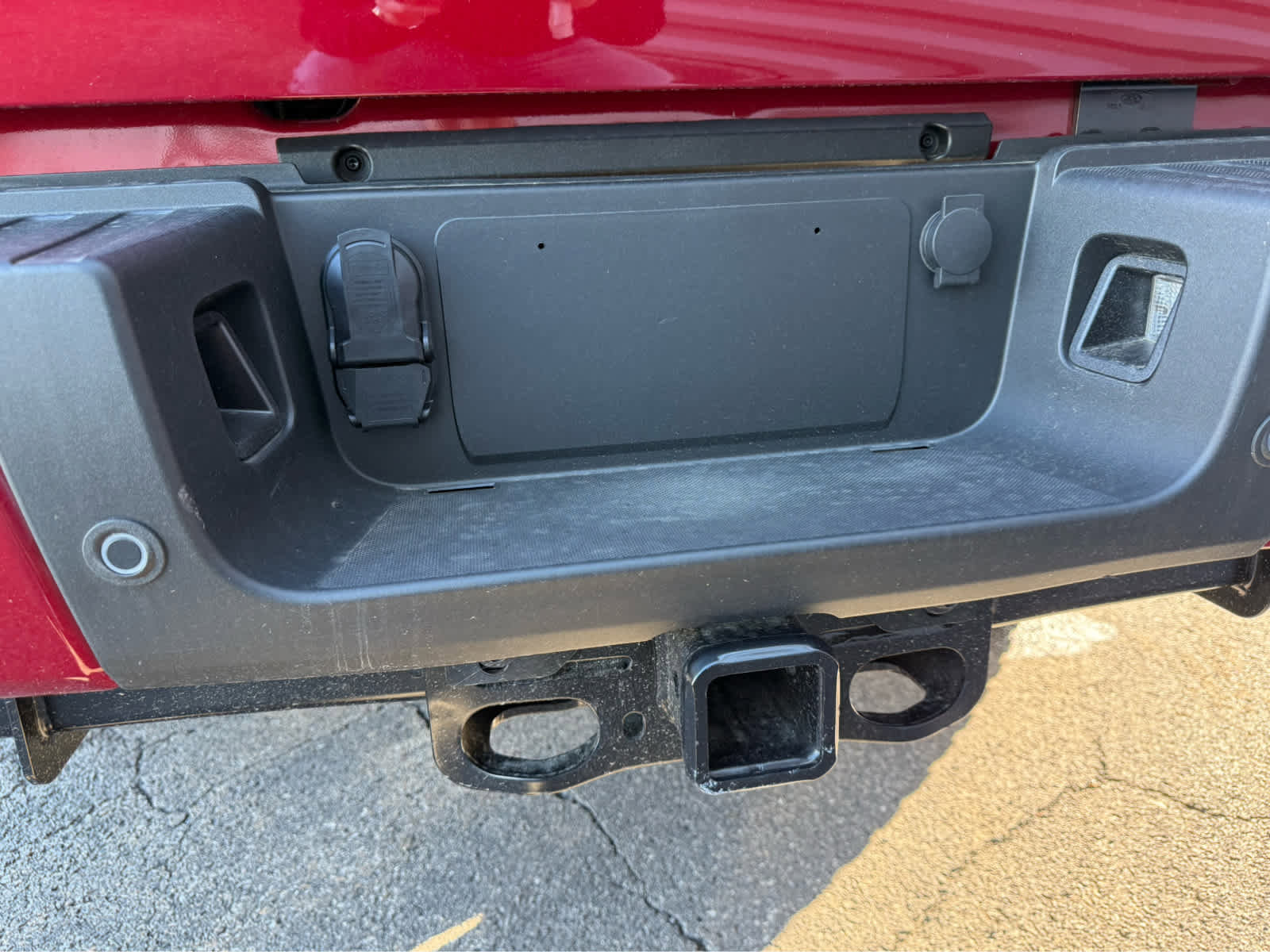 New 2025 Ford F350 XLT w/ Black Appearance Package image 9