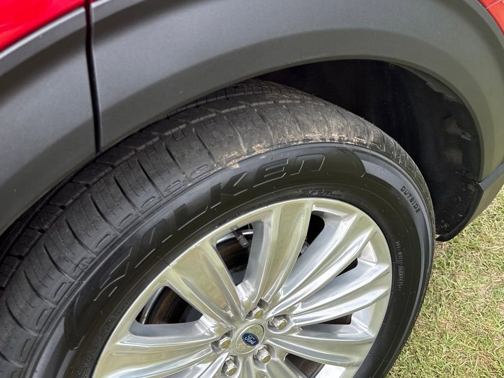 Used 2023 Ford Explorer Limited w/ Limited Technology Package image 57