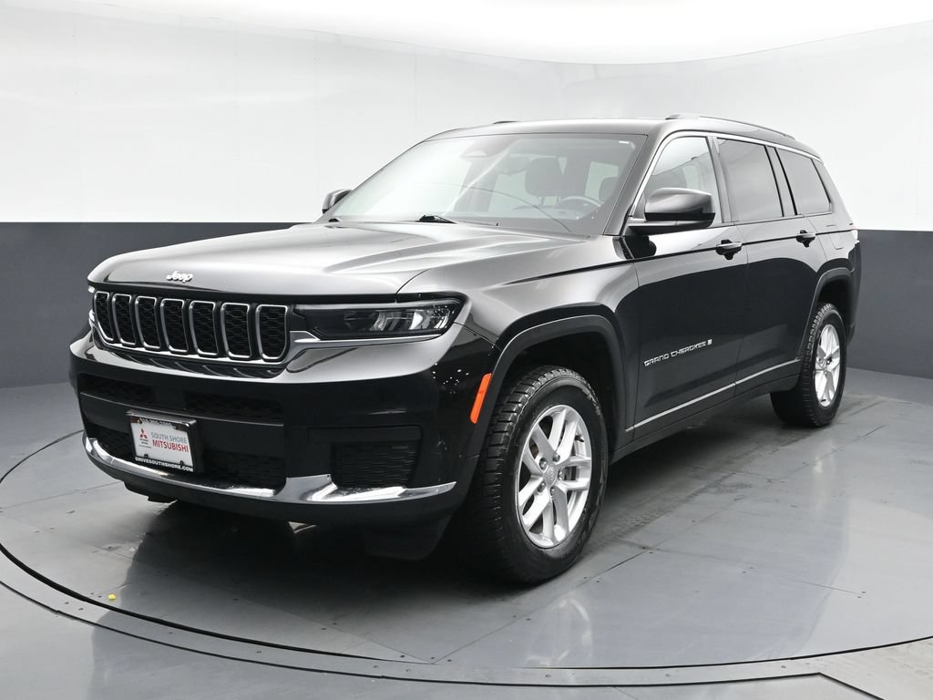 Used 2022 Jeep Grand Cherokee L Laredo w/ Luxury Tech Group I AWD/4WD image 25