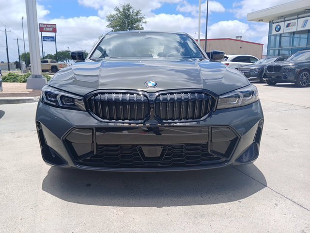 New 2026 BMW 330i Sedan w/ M Sport Package RWD image 2