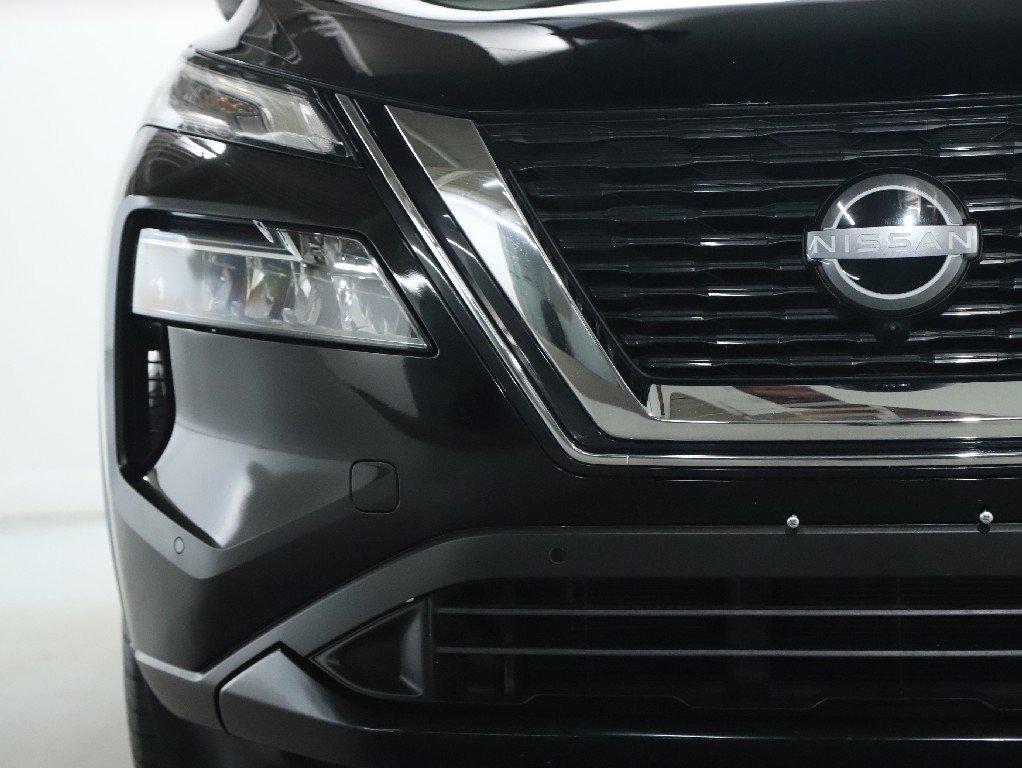 Used 2023 Nissan Rogue SL w/ SL Premium Package image 7