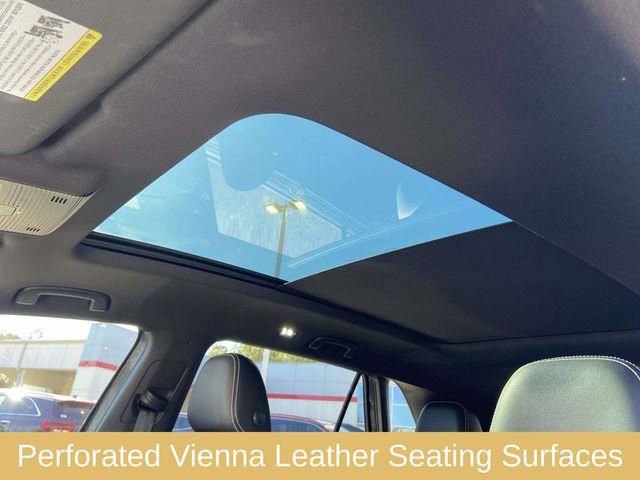 Used 2024 Volkswagen Atlas Cross Sport SEL R-Line image 28