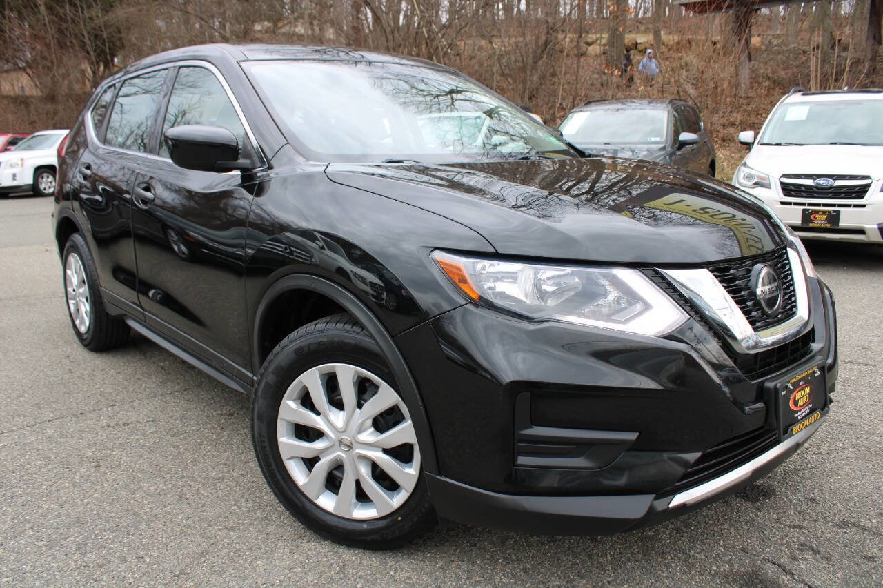 Used 2018 Nissan Rogue S image 4