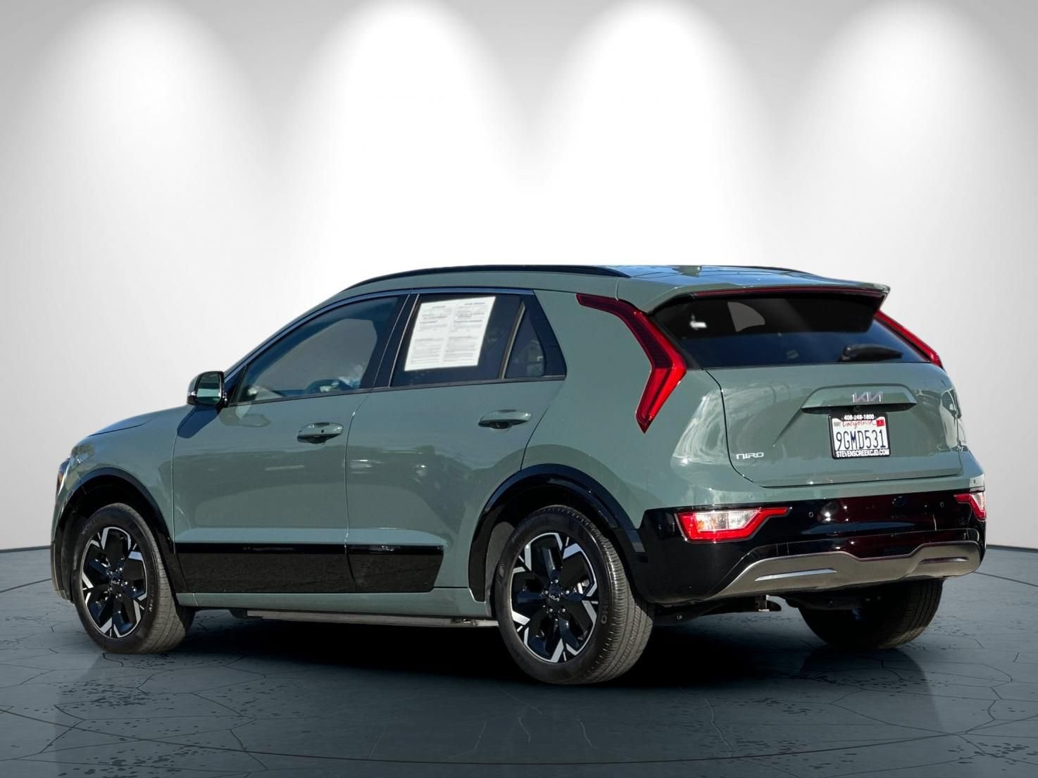 Used 2023 Kia Niro Wind w/ Wind Preserve Package FWD image 6