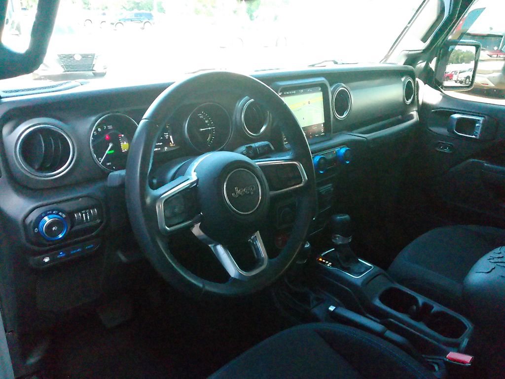 Used 2022 Jeep Wrangler Unlimited Rubicon 4xe image 16