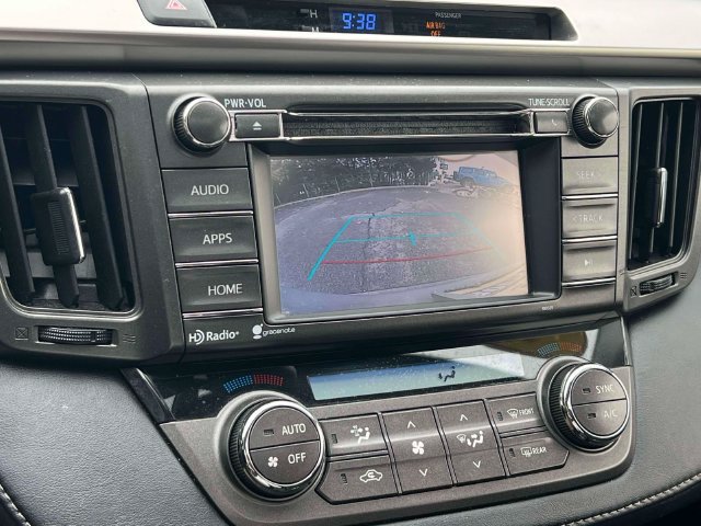 Used 2015 Toyota RAV4 XLE AWD/4WD image 15