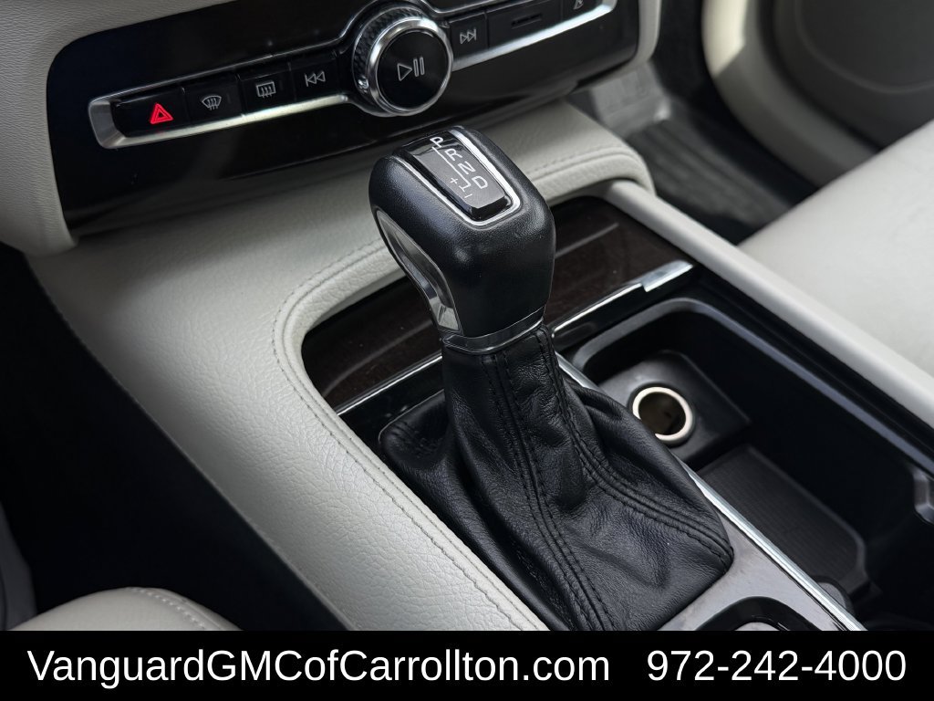 Used 2018 Volvo XC90 T5 Momentum w/ Convenience Package FWD image 19