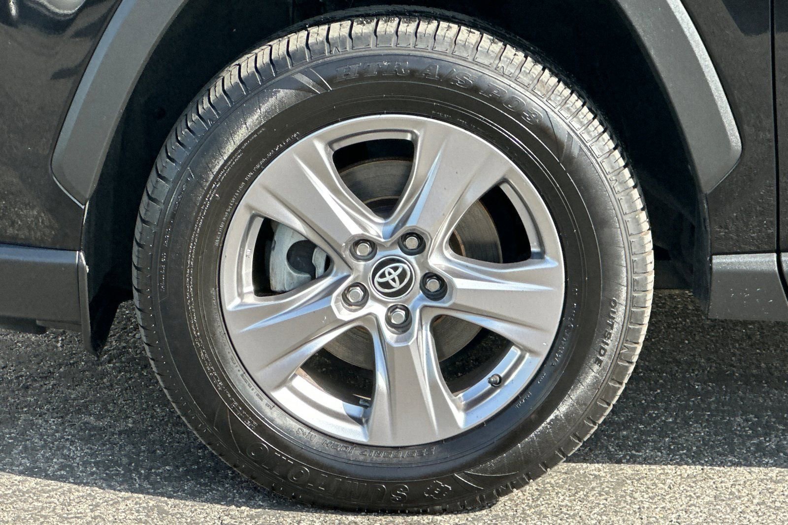 Used 2023 Toyota RAV4 XLE image 36