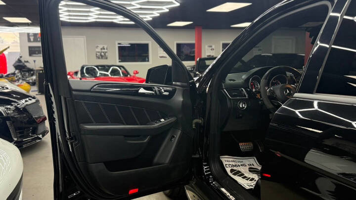 Used 2016 Mercedes-Benz GLE 63 AMG 4MATIC image 10