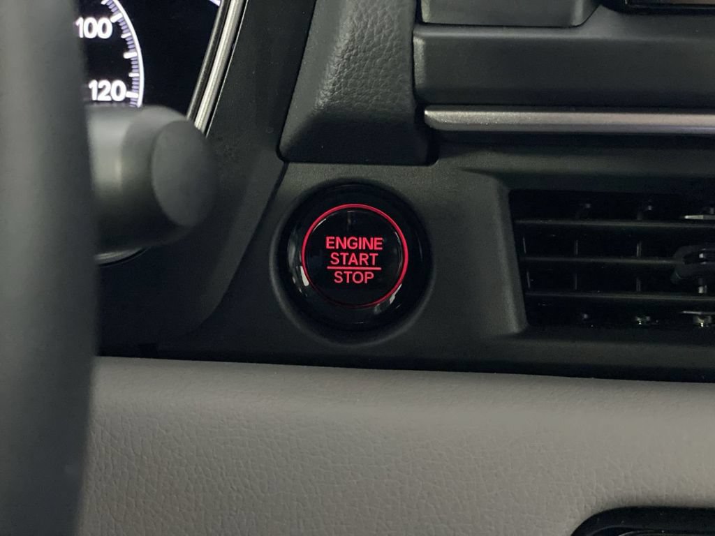 Used 2025 Honda Pilot Touring image 22