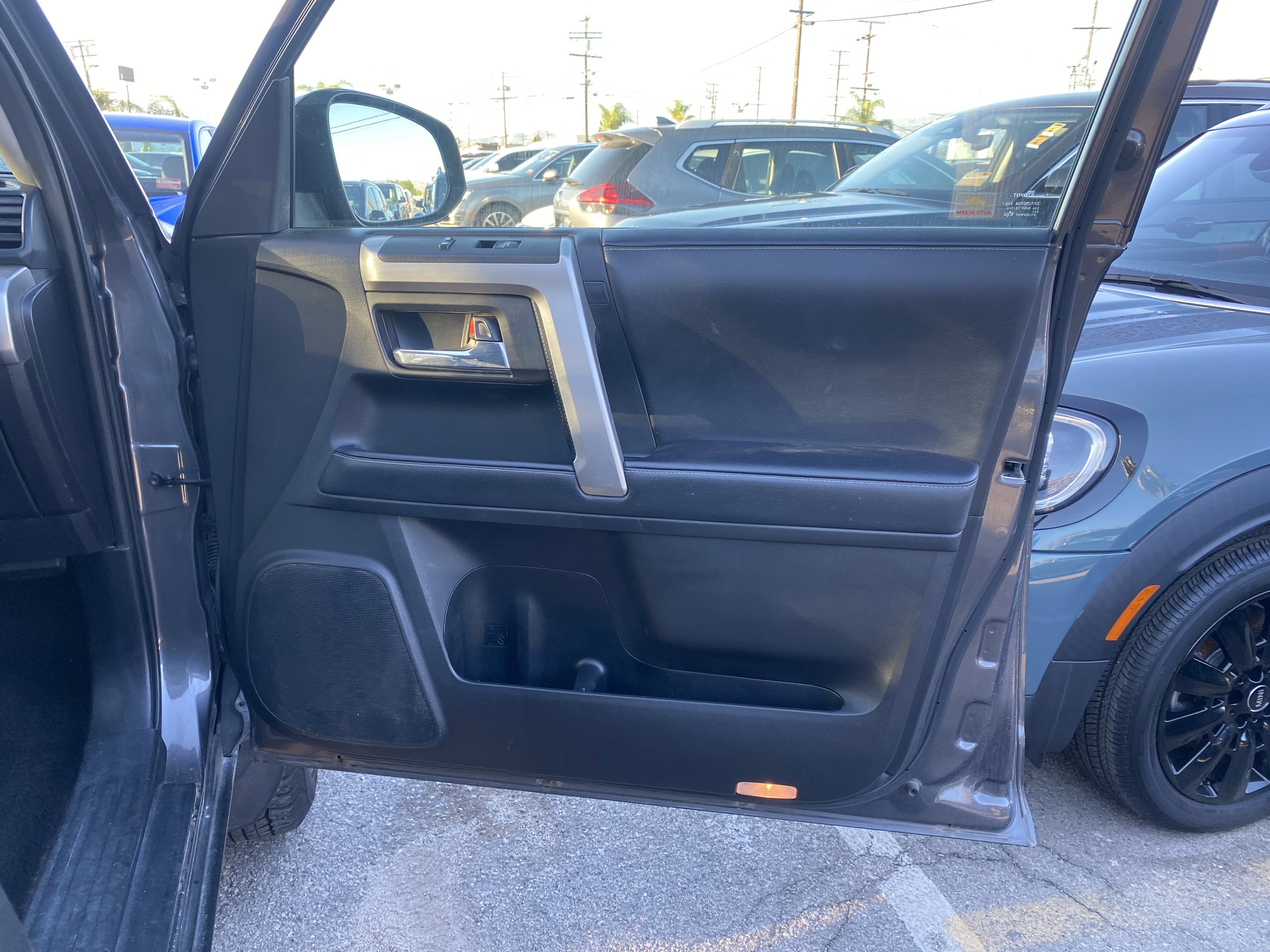 Used 2020 Toyota 4Runner SR5 image 23