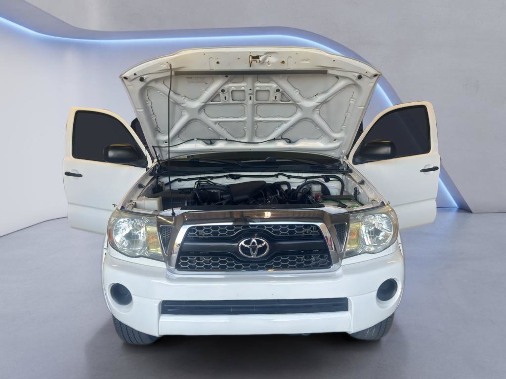 Used 2011 Toyota Tacoma 4x4 Access Cab w/ SR5 Pkg #2 image 12