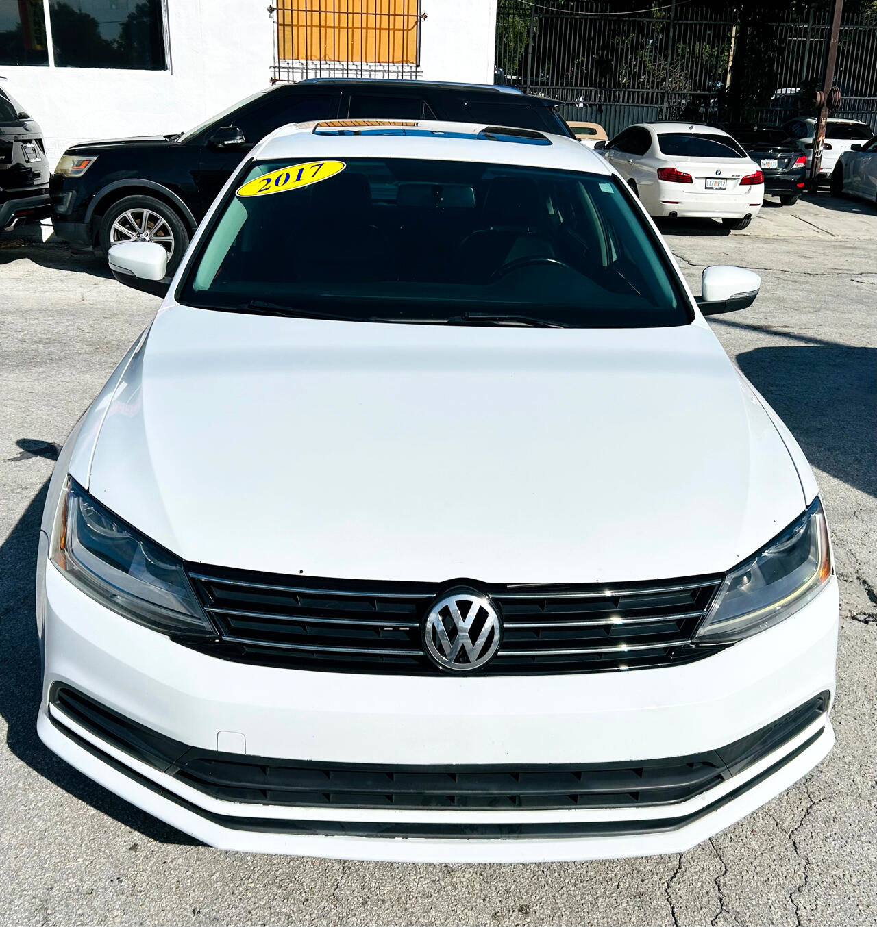Used 2017 Volkswagen Jetta SE image 8