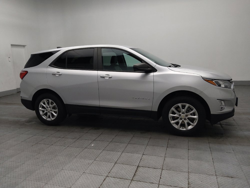 Used 2020 Chevrolet Equinox LS w/ LPO, Cargo Package AWD/4WD image 11