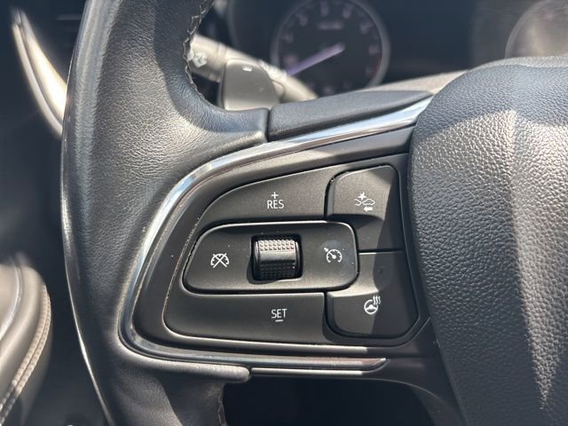 Used 2023 Buick Envision Essence image 24