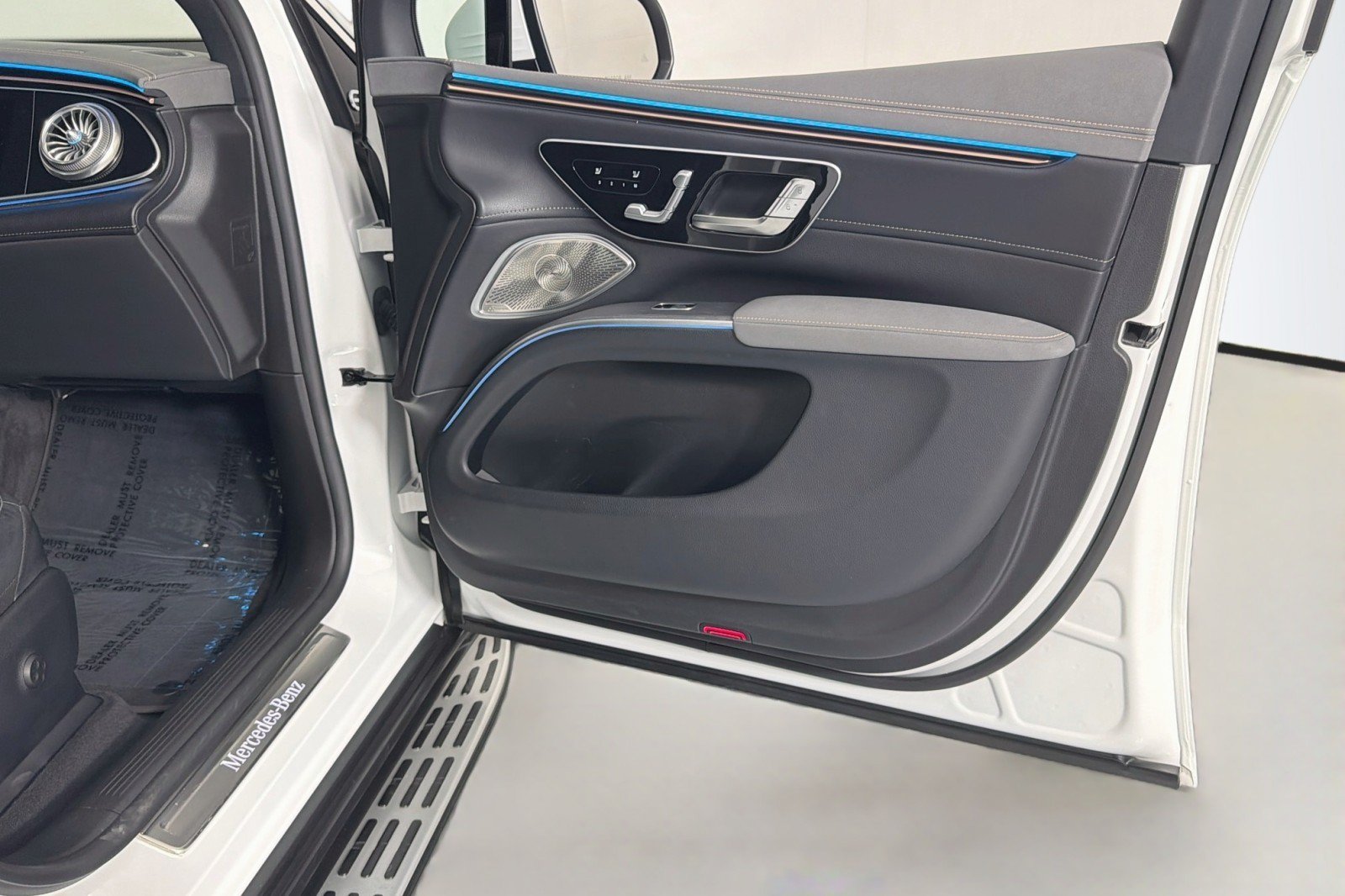 Certified 2024 Mercedes-Benz EQS 450+ 4MATIC SUV image 24