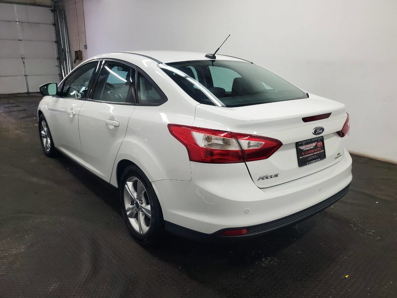 Used 2014 Ford Focus SE FWD image 5