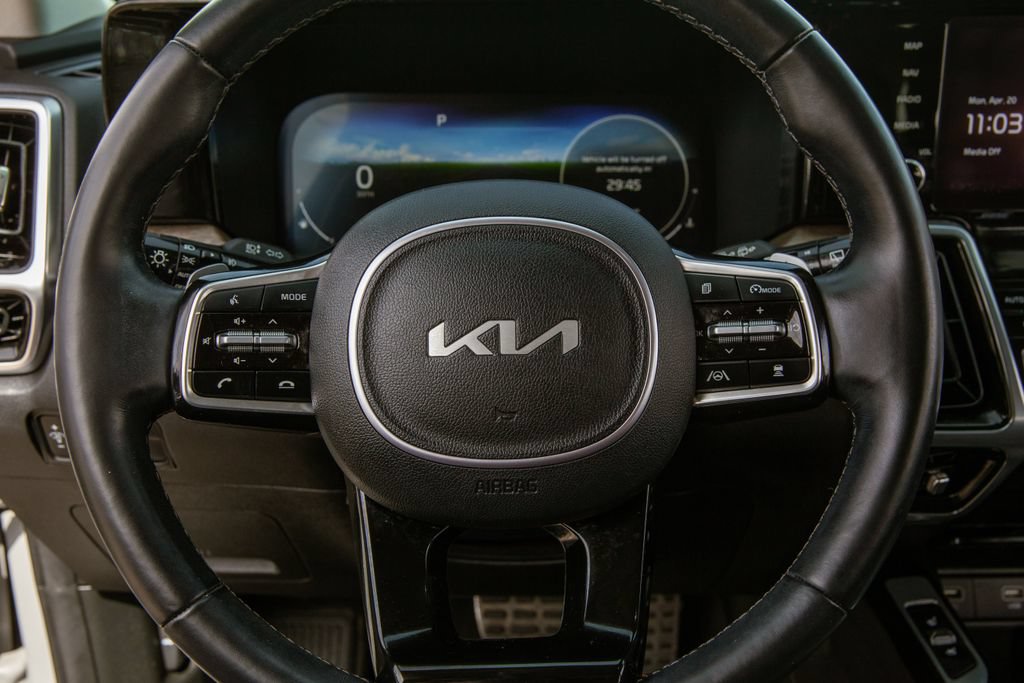 Used 2023 Kia Sorento SX Prestige AWD/4WD image 18