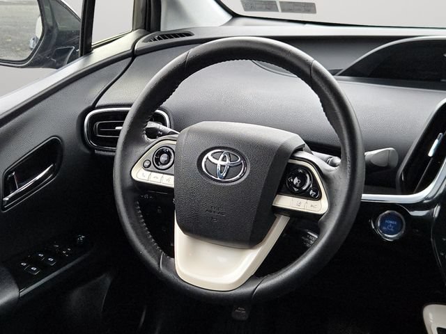 Certified 2017 Toyota Prius Prime Premium FWD image 18