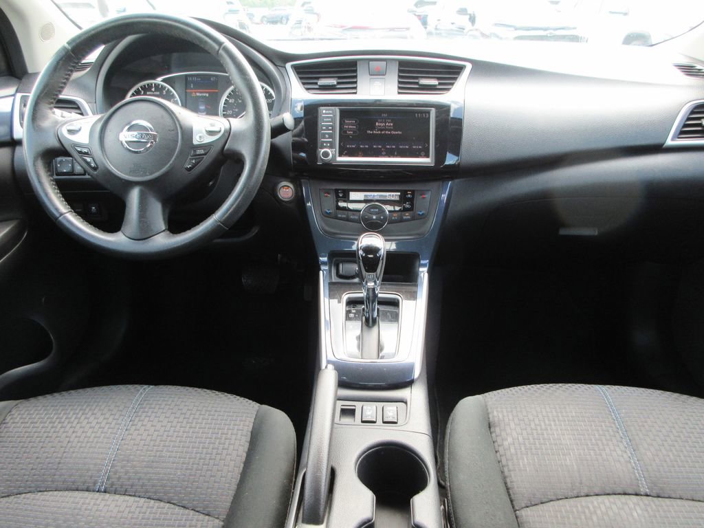 Used 2019 Nissan Sentra SR FWD image 14