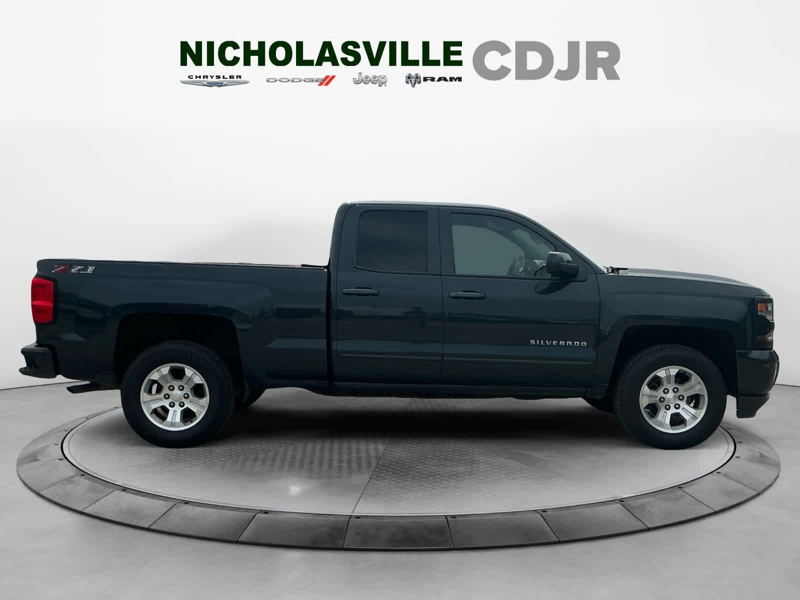 Used 2019 Chevrolet Silverado 1500 LT w/ All Star Edition AWD/4WD image 6