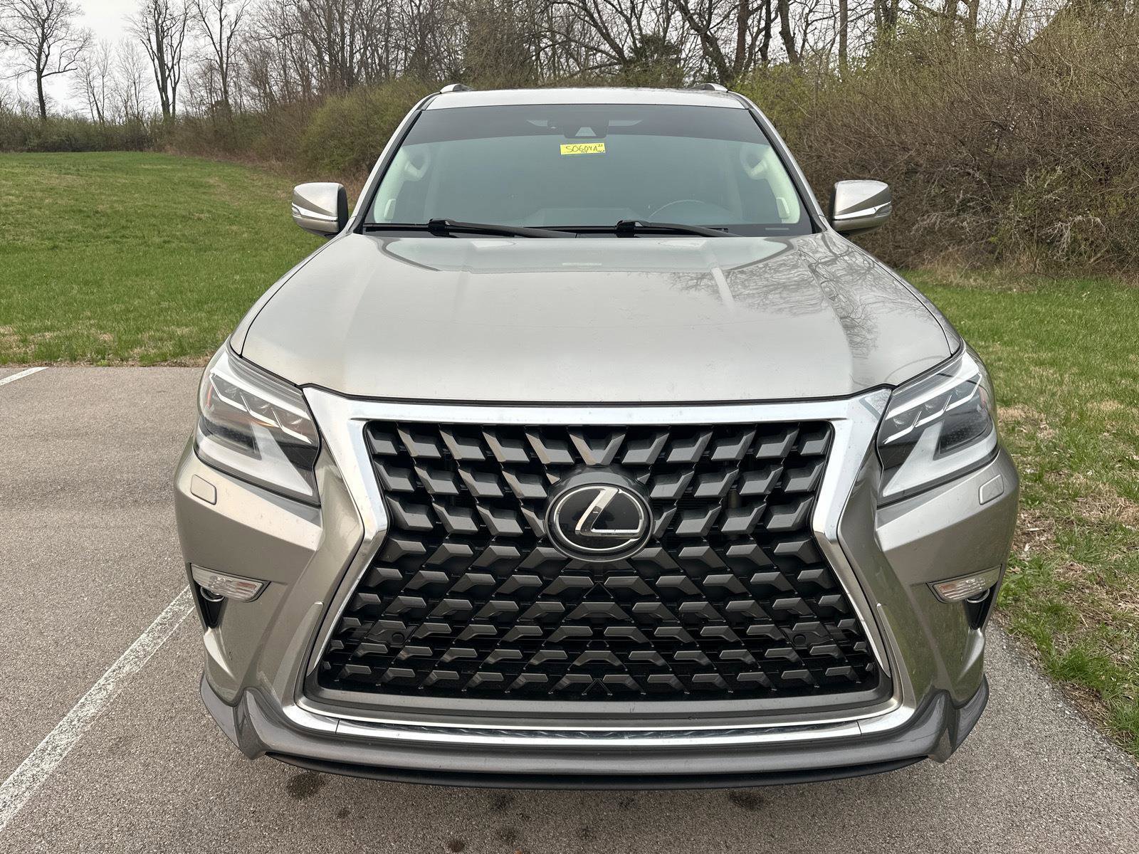 Used 2021 Lexus GX 460 Premium w/ Accessory Package image 15