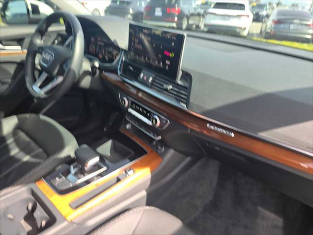 Used 2023 Audi Q5 2.0T Premium Plus w/ Premium Plus Package AWD/4WD image 12