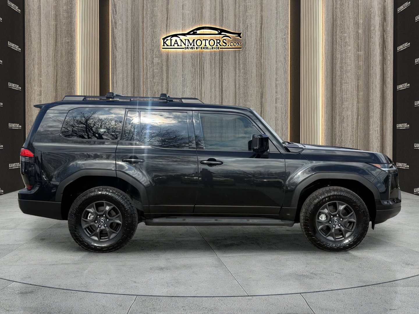 Used 2024 Lexus GX 550 image 8