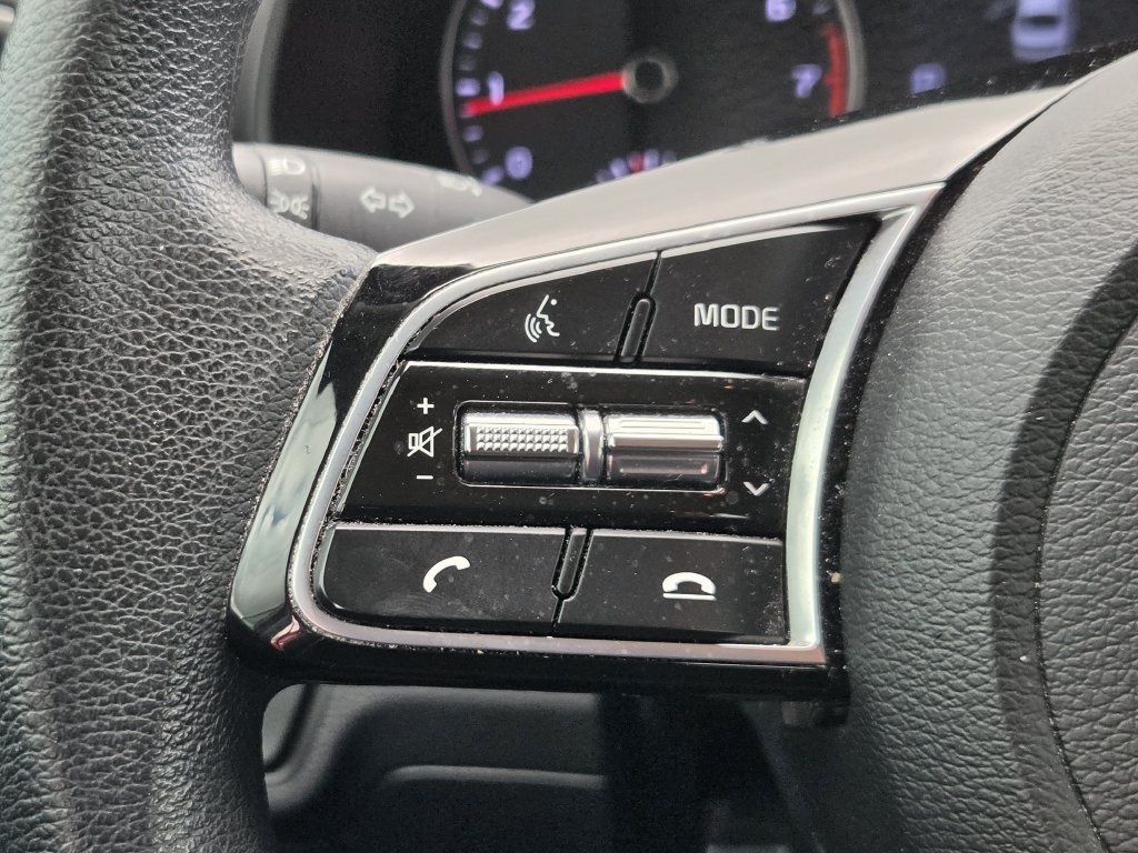 Used 2020 Kia Forte LXS FWD image 30