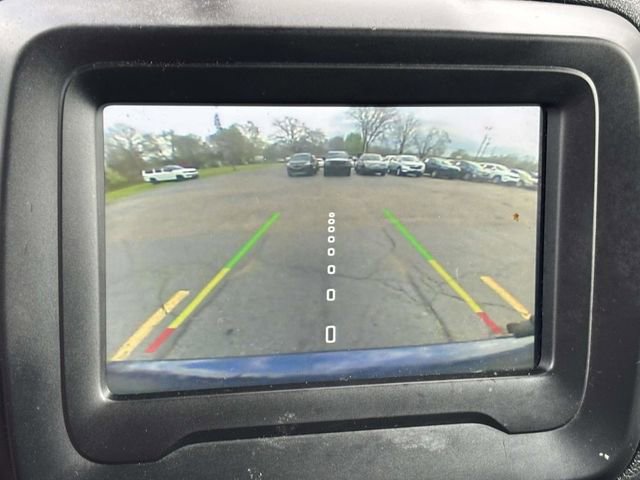 Used 2018 Jeep Renegade Latitude image 15