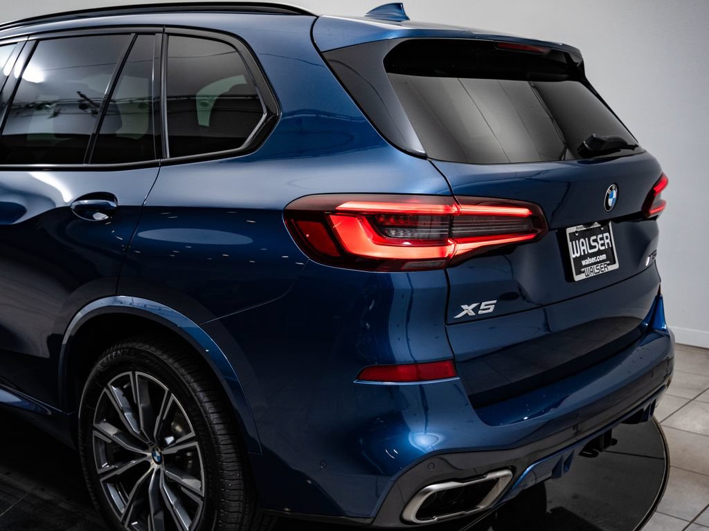 Used 2022 BMW X5 M50i AWD/4WD image 19