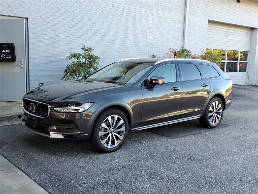 Certified 2021 Volvo V90 T6 Cross Country w/ Climate Package image 10