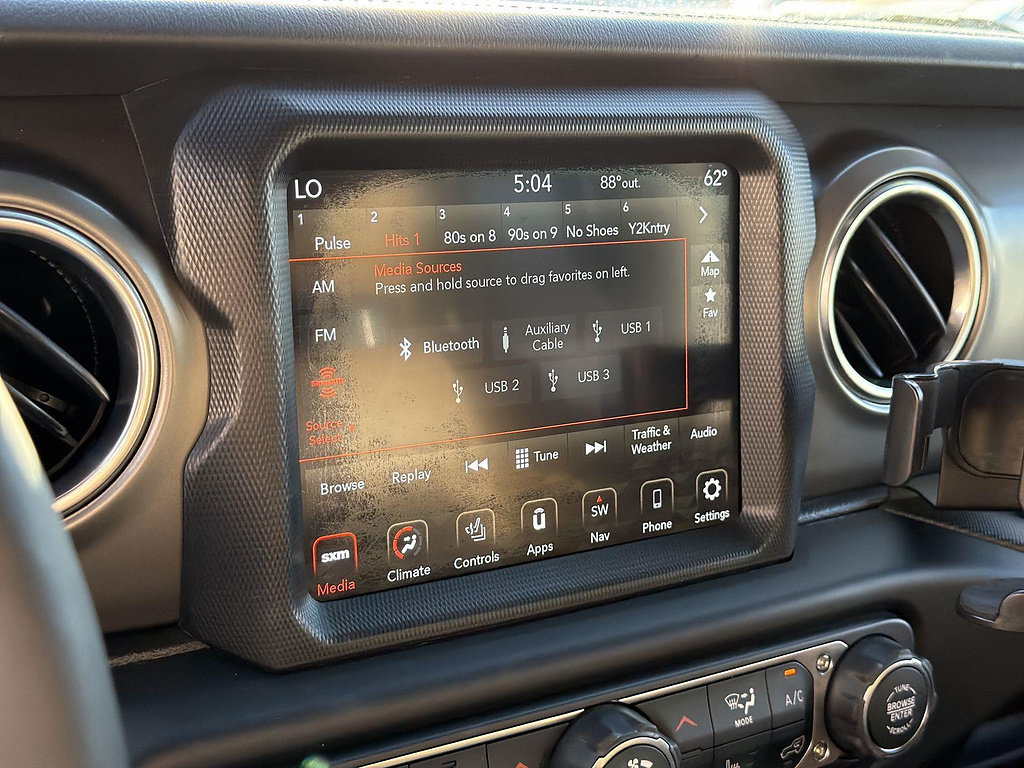 Used 2020 Jeep Gladiator Rubicon AWD/4WD image 12