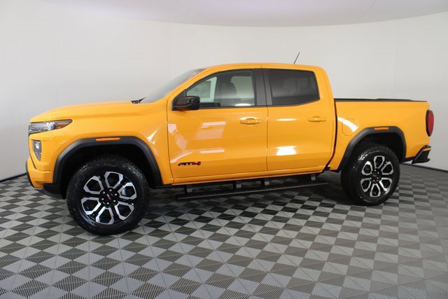 New 2026 GMC Canyon AT4 w/ AT4 Premium Package image 2