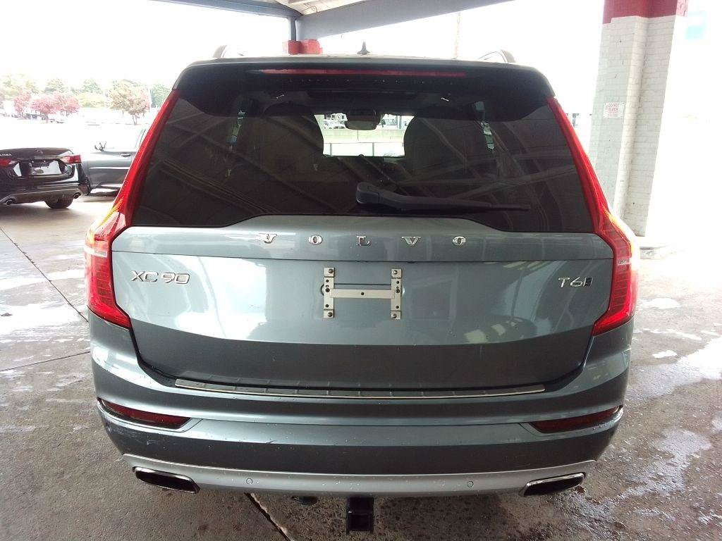 Used 2017 Volvo XC90 T6 Momentum w/ Vision Package AWD/4WD image 6