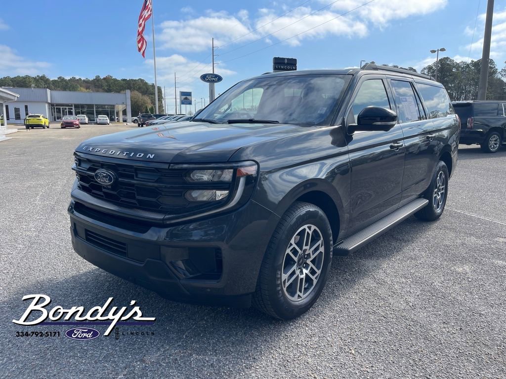 Used 2025 Ford Expedition Max Active image 3