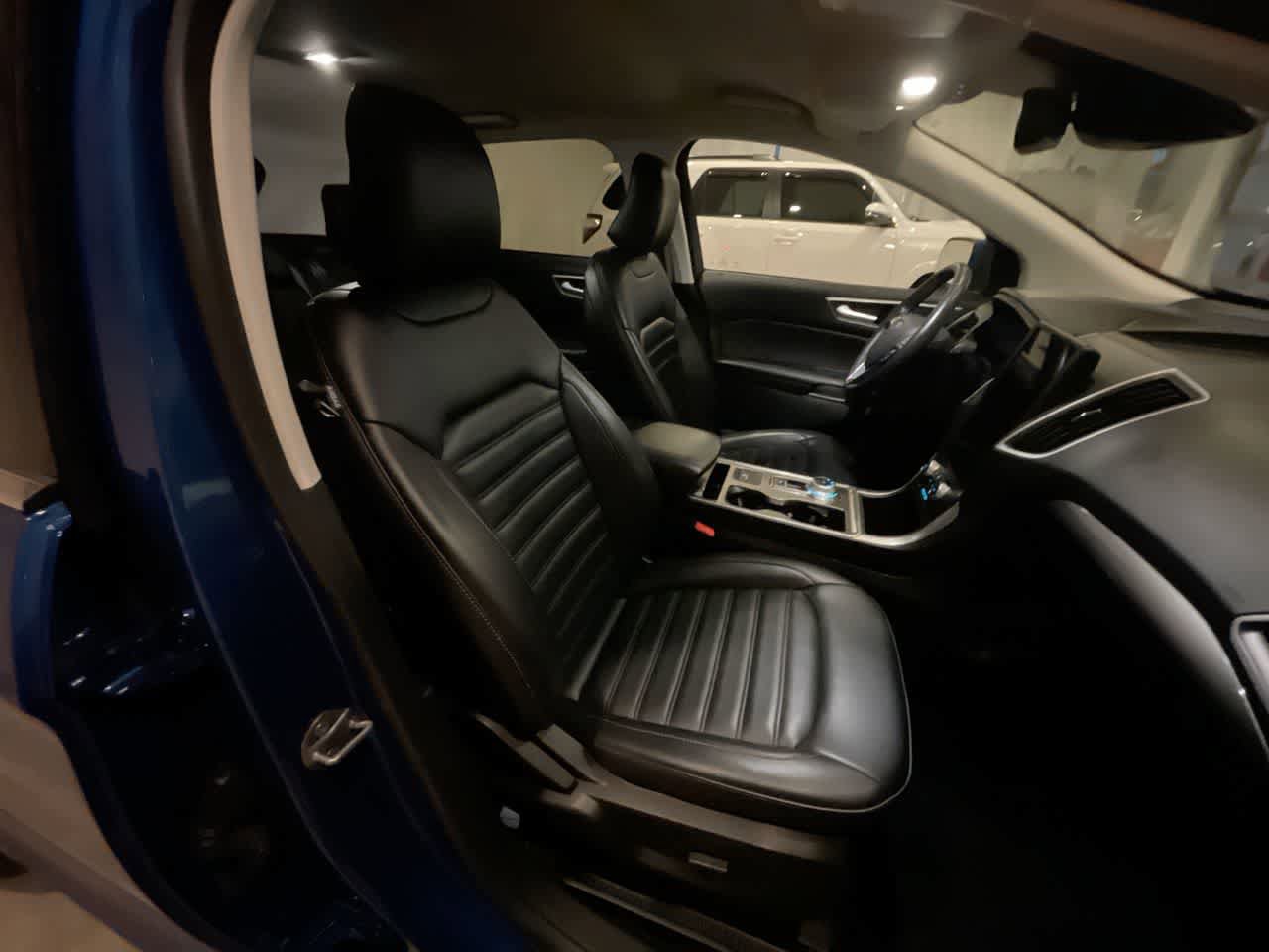 Used 2024 Ford Edge SEL AWD/4WD image 23