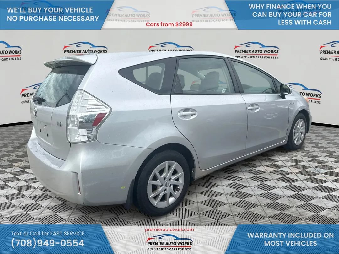 Used 2012 Toyota Prius V Two FWD image 4